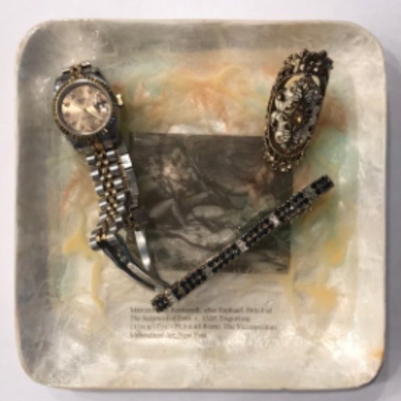 Oceanic Opulence: Marcantonio Raimondi Capiz Shell Vanity Tray - Resin A… - Picture 5 of 7